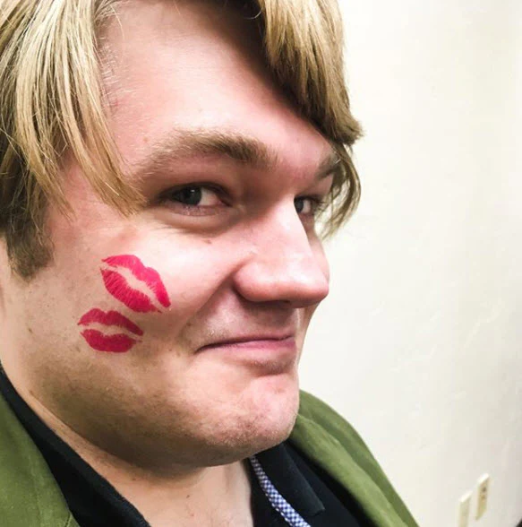 2 Lipstick Kiss Marks Tattoo - Image 3