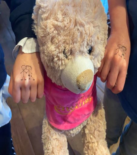Boy Girl with Heart - Glow Tattoo - Image 4