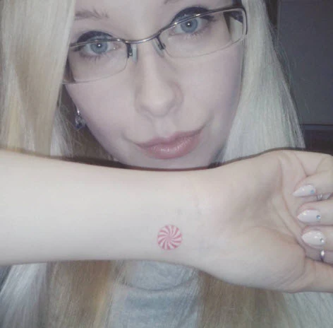 Glitter Gingerbread Christmas Fake Tattoos (16 Tattoos) - Image 2