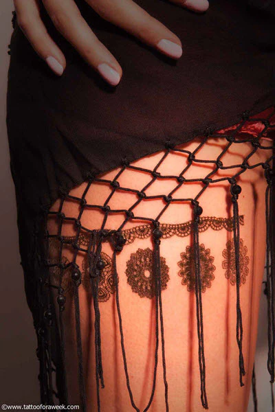 Henna Gold Metallic Tattoos - Image 3