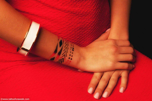 Hunters Metallic Tattoos - Image 3