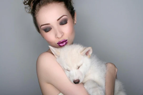 Magenta Glitteratti Violent Lips - Image 3