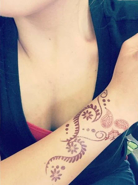 Natural Henna Tattoos - Image 3