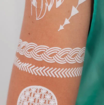 White Holidays 2 - Tattoonie - Image 4