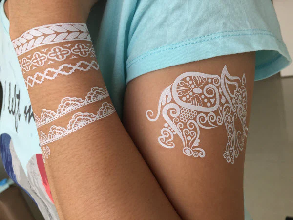 White Lace Floral Henna Tattoo - Image 5